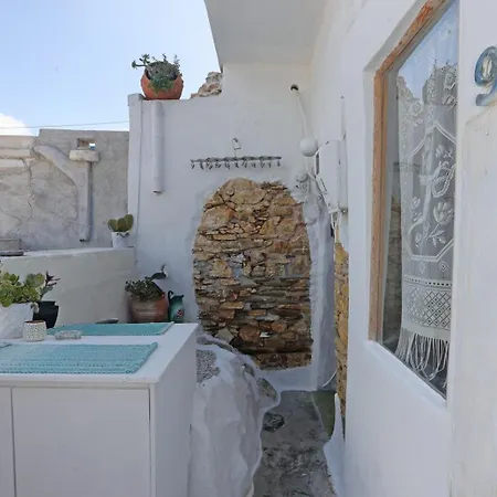 Artistic Cycladic House Ano Syros Villa Exterior foto