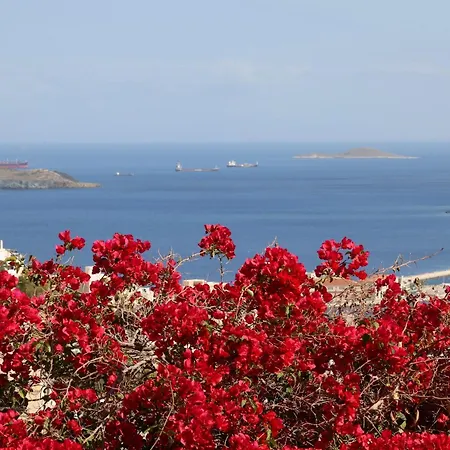 Artistic Cycladic House Ano Syros Villa Exterior foto
