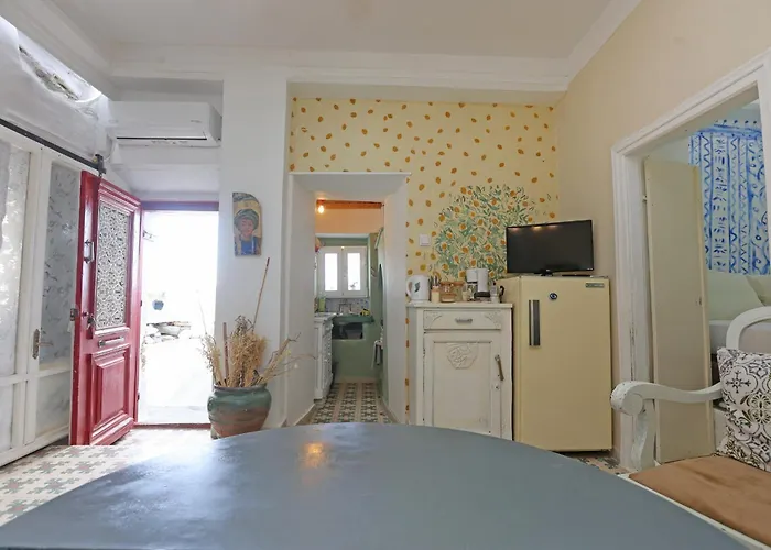 Artistic Cycladic House Ano Syros